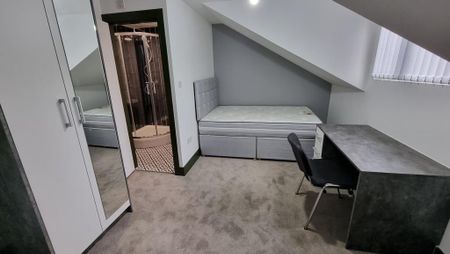 8 bedroom detached house to rent - Photo 5