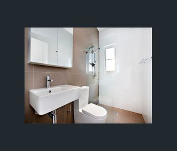 Private Two-Bedroom Bondi Courtyard Apartment - Photo 2