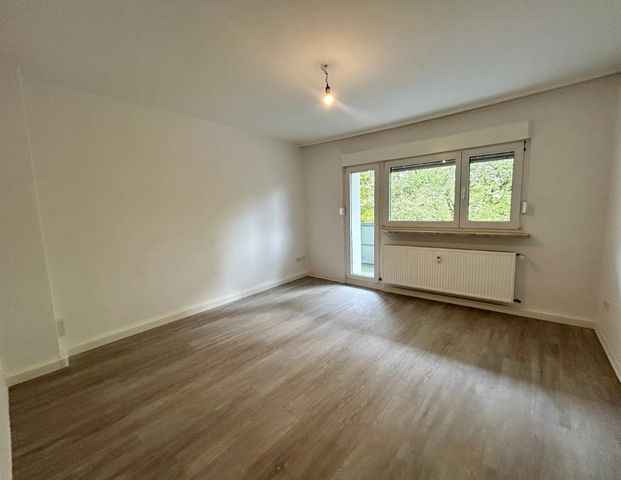 Attraktive 2,5-Zimmer-Wohnung in gepflegtem Mehrfamilienhaus - Foto 1