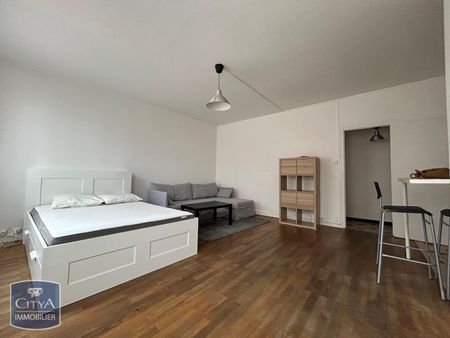 Location Appartement 1 pièce 35m² ST ETIENNE 42000 - Photo 4