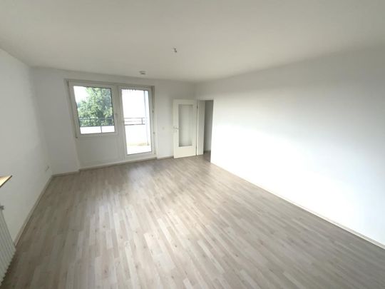 3-Zimmer, Balkon und neues Bad - Foto 1