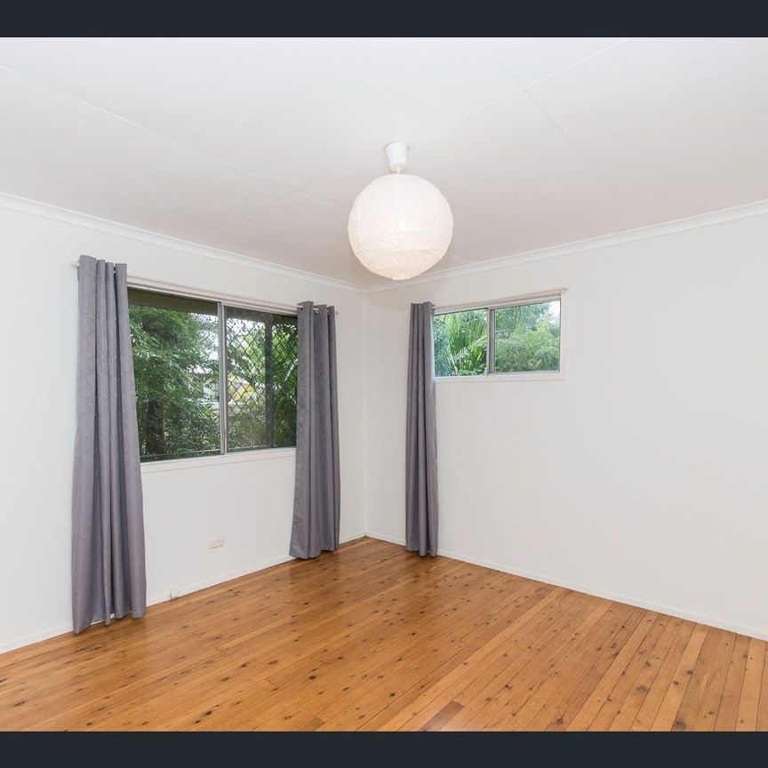 Spacious 3-Bedroom Home with Pool in the Heart of Mitchelton - Photo 1