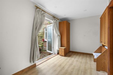 2 bedroom semi-detached house to rent - Photo 4