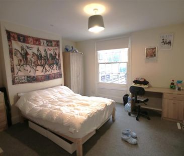 5 bedroom end of terrace house to rent - Photo 6