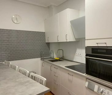 Casa o chalet de alquiler en Calle Serranos, de, Universidad - Tene... - Photo 5