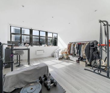 Studio to rent - Photo 2