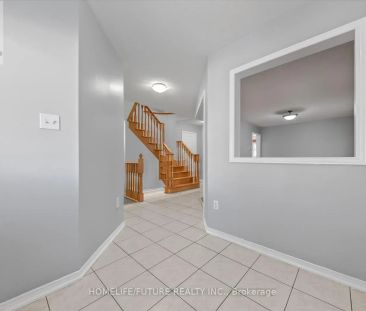 29 RIVERPLACE CRESCENT - Photo 1