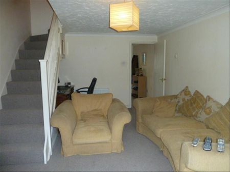 2 bedroom terraced house to rent - Photo 4