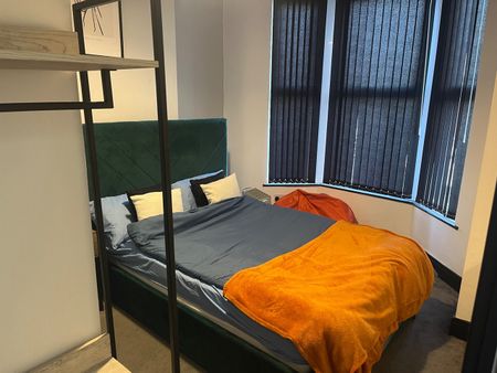 Room in a Shared House, Birstall Road, L6 - Photo 4