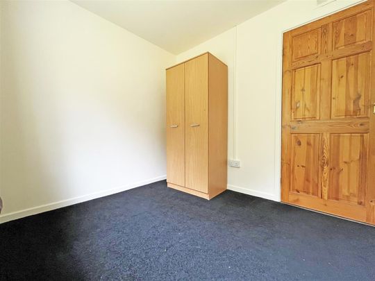 2 bedroom Maisonette to rent - Photo 1