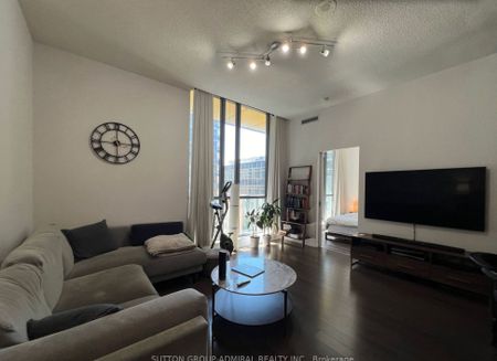 For Lease - 8 Charlotte Street Unit# 611, Toronto, Ontario - Photo 2