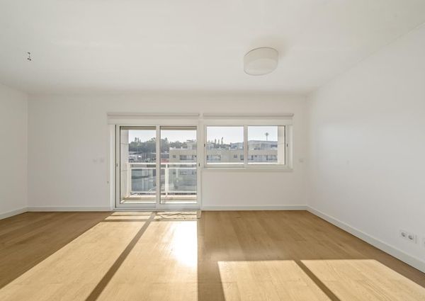 1 Bedroom Apartment with parking, Fórum Oeiras, Oeiras