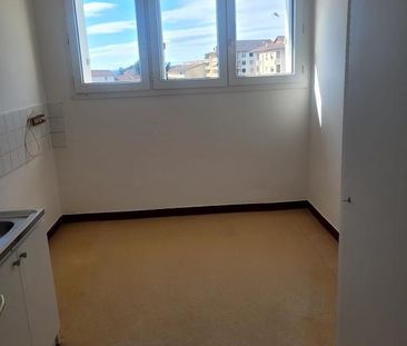 T3- 20 BOULEVARD DE LA GARE - SAINT MARCELLIN - Photo 6