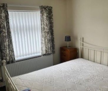 4 bedroom terraced house to rent - Photo 5