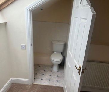 2 bedroom apartment to rent - Photo 4