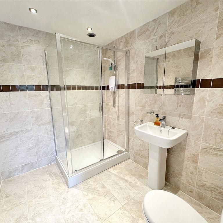 2 bedroom bungalow to rent - Photo 1