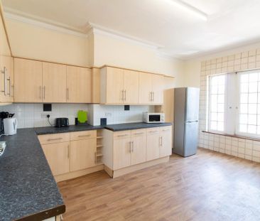 Brookvale Road,Southampton - Photo 1