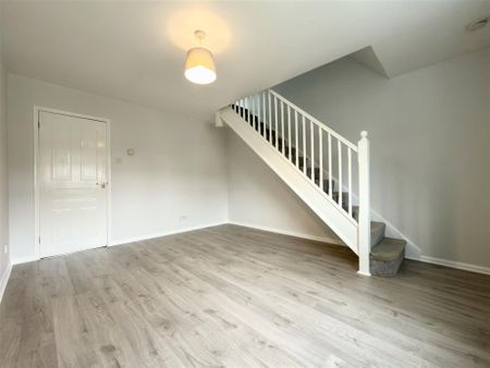 2 bedroom House to rent - Photo 3