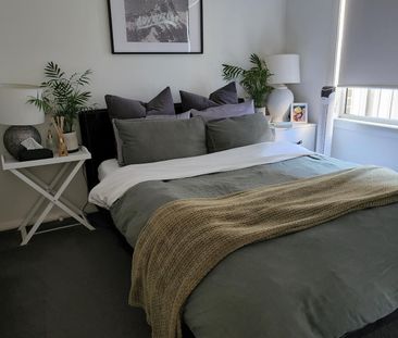 Stylish Near-New 2-Bedroom Granny Flat - Minutes from Gregory Hills... - Photo 4