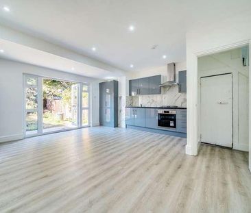 Caithness Road, Mitcham, Surrey, CR4 - Photo 2