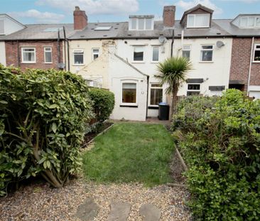 3 Bedroom House - Mid Terrace To Let - Photo 6