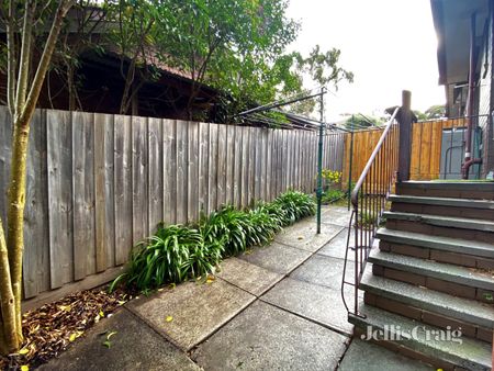 1/14 Beaconsfield Road, Briar Hill - Photo 3