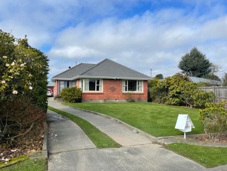 48 Cavendish Road, Christchurch - Photo 2