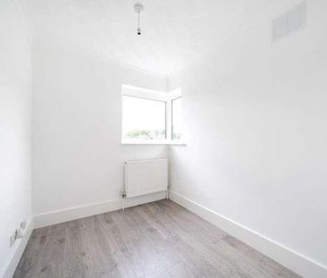 Potter Street, Northwood, HA6 - Photo 4