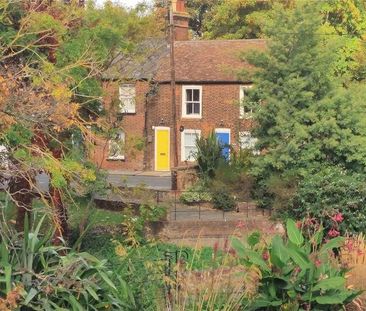 Pound Lane, Canterbury, Kent, CT1 - Photo 1