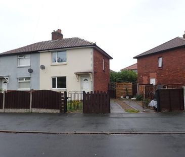 2 bedroom semi-detached house to rent - Photo 5