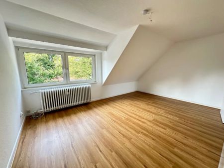 frisch renovierte 4-Zimmer Wohnung in zentraler Lage - Foto 3