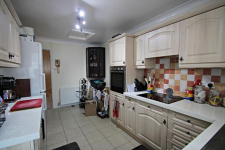 2 bedroom detached bungalow to rent - Photo 5