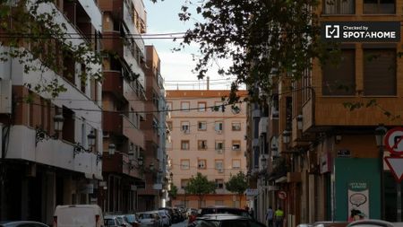 valencia, Valencian Community 46021 - Photo 3