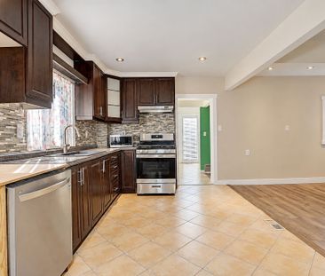 For Lease - 45 Craydon Avenue Unit# Main Fl, Toronto, Ontario - Photo 6