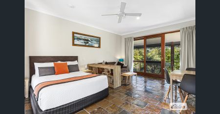 Fully Furnished Studio Apartment - Power, Water & Wifi included in rent. - Photo 2