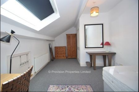 4 Bedroom Houses to rent Hyde Park - Photo 4