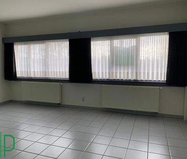 Handelspand met bovengelegen duplex-appartement op een centrale lig... - Foto 4
