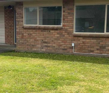"Discover your Next Home at 13 Carlas Way, Ranui" - Photo 2
