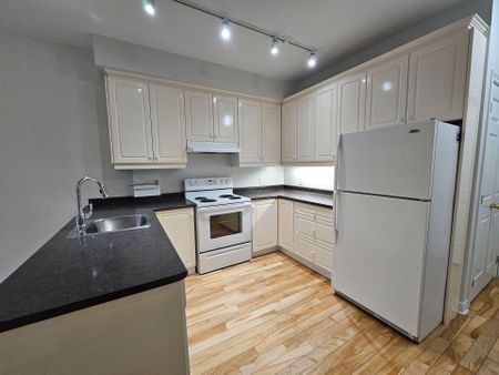For Lease - 648A Yonge Street Unit# 302, Toronto, Ontario - Photo 5