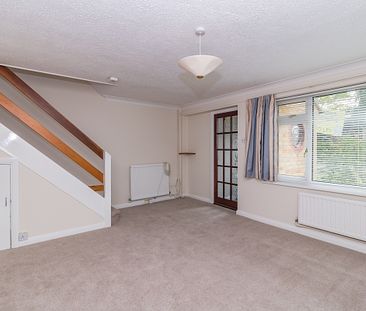 Deanfield Road, Botley - Photo 1