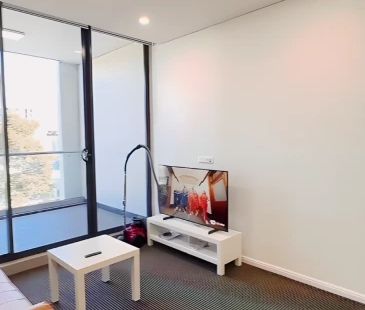 2 bed 2 bath-702 - Photo 1