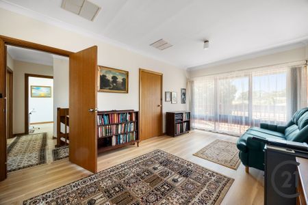 Family Home in Prime Position - Photo 4