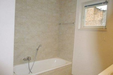 Beau rez-de-chaussée meublé 1 chambres de 70m² - Photo 4