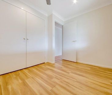 CHARMING FOUR BEDROOM HOME WITH ENTERTAINING AREA - Photo 5