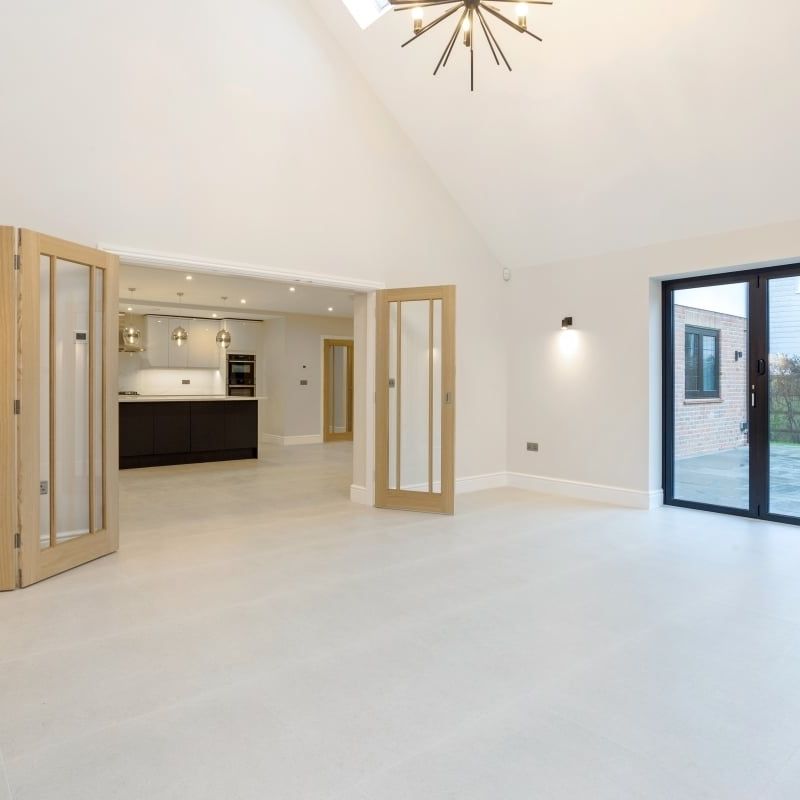 5 bedroom detached house to rent - Photo 1