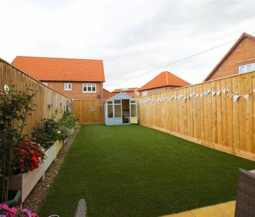 2 bedroom terraced house to rent - Photo 4