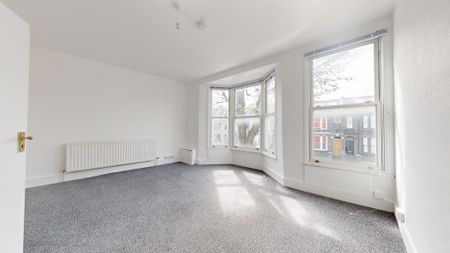 4 bedroom maisonette to rent - Photo 2
