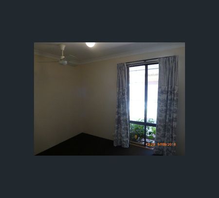 7 Hannan Place, Huntingdale, WA 6110 - Photo 2
