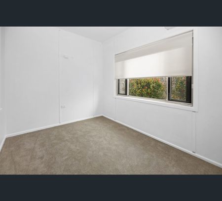 27 Henry Street, Gunnedah, NSW 2380 - Photo 2
