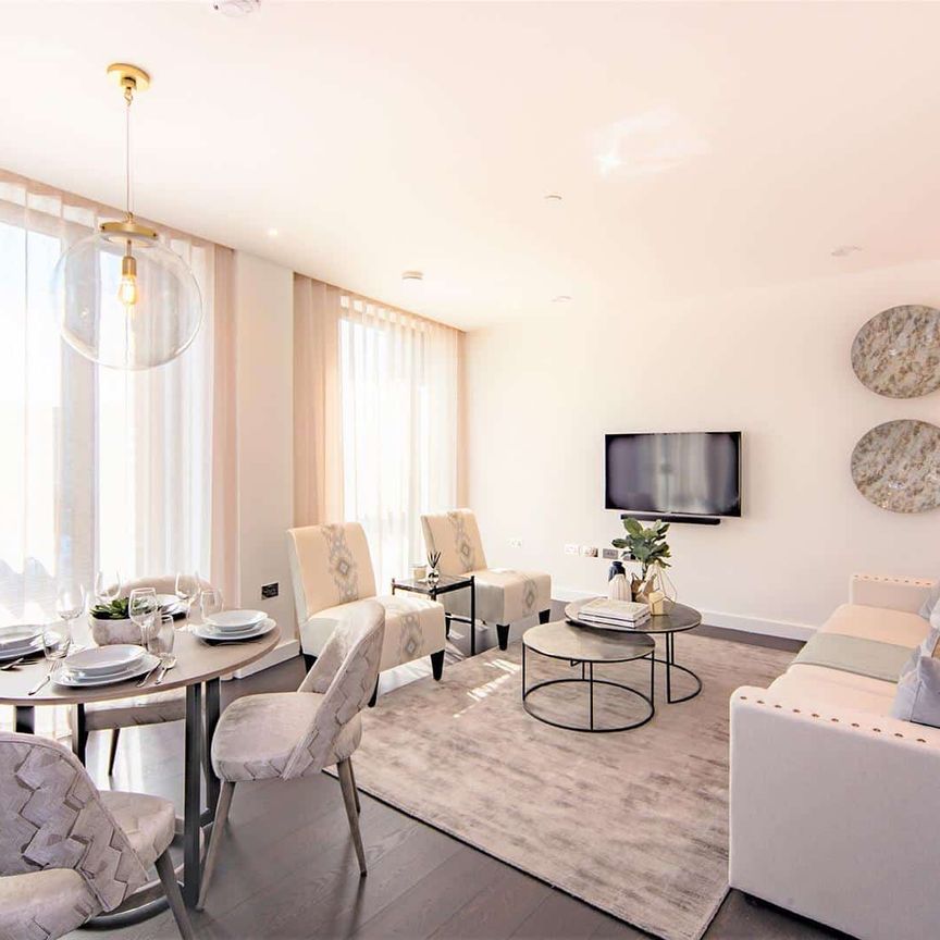 Thornes House, SW11, London - Photo 1